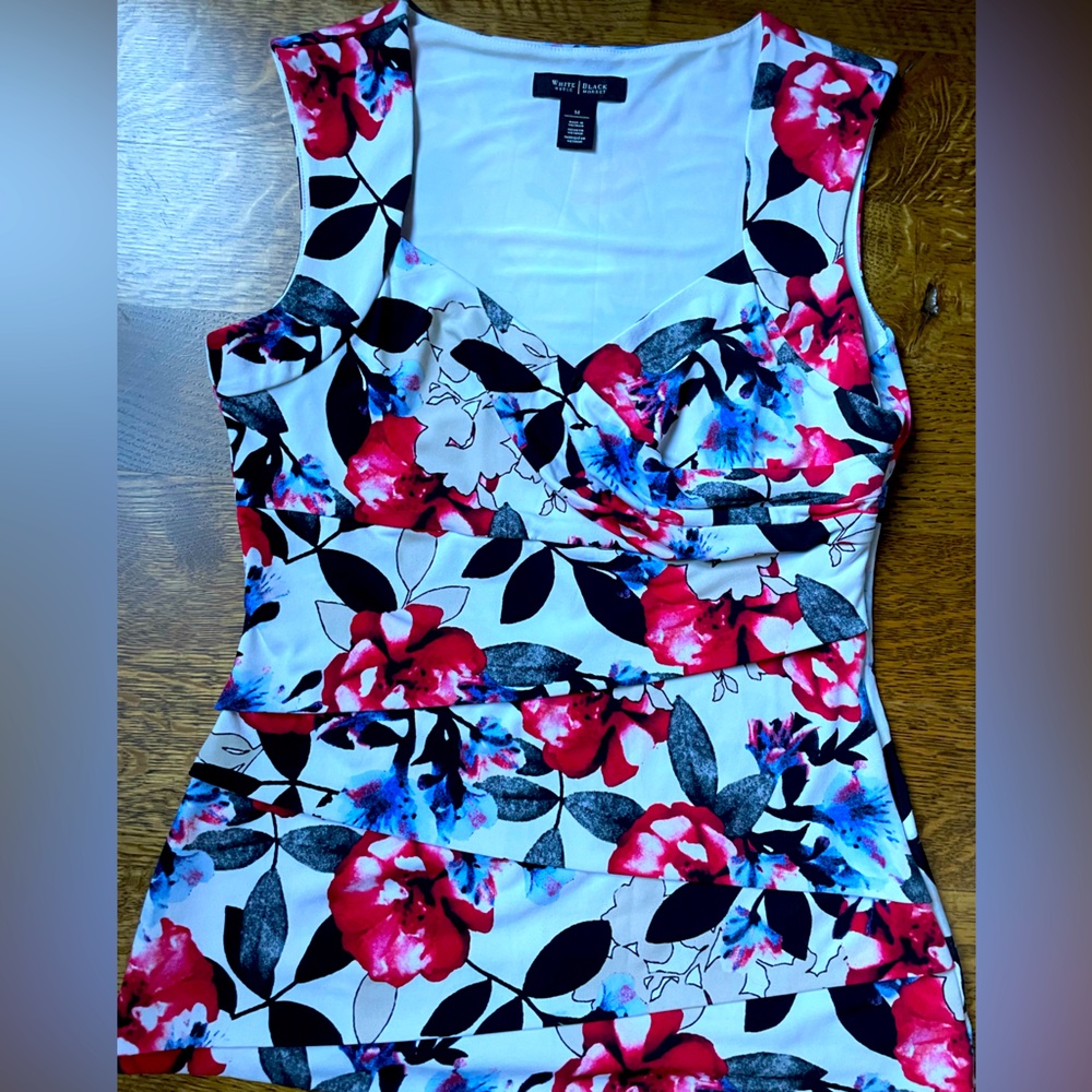 White House/ Black Market sleeveless tank.